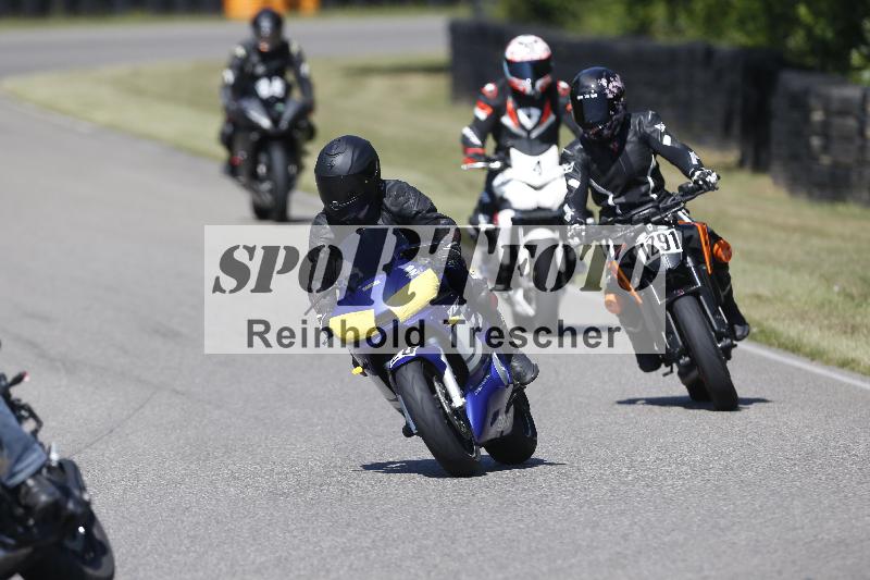 /15 22.05.2026  Plüss Moto Sport  Discover the Bike ADR /Gruppe gruen - Bike 1/1291